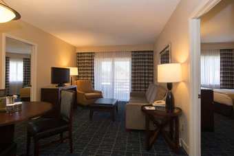 Doubletree Suites By Hilton Charlotte/southpark Hotel
