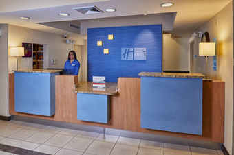 Holiday Inn Express & Suites El Paso Airport Hotel