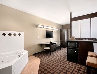 Microtel Inn & Suites By Wyndham Harrisonburg Hotel