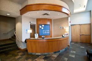 Holiday Inn Express Vancouver Airport Hotel