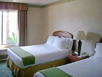 Holiday Inn Express San Diego - Sea World Hotel