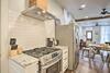 Chic Escape With Furnished Deck Walk To Cafes!