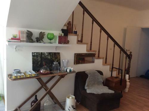 Marina Lounge Home