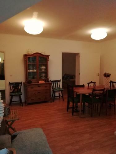 Marina Lounge Home