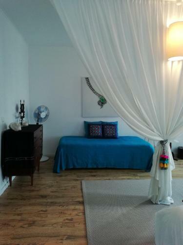 Marina Lounge Home
