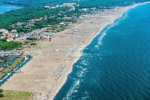 Apartment In Rosolina Mare 24927