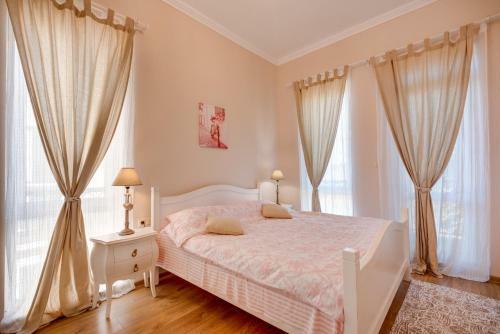 Olympia Prime House