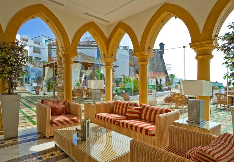 Hotel Gran Castillo Tagoro - Family & Fun Playa Blanca