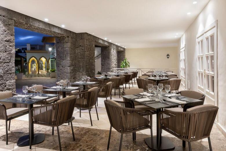 Hotel Gran Castillo Tagoro - Family & Fun Playa Blanca