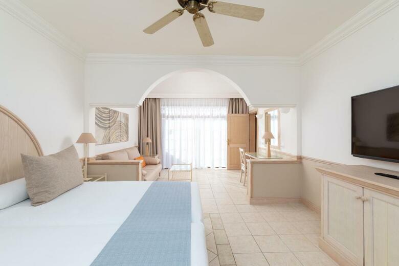 Hotel Gran Castillo Tagoro - Family & Fun Playa Blanca