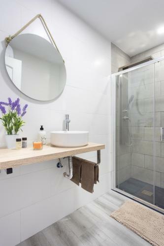 Sunny Days - Oceanfront Apartment 337