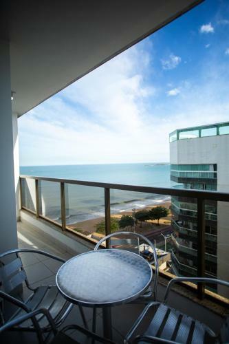 Apartamento Quarto E Sala Ed. Praia Dourada