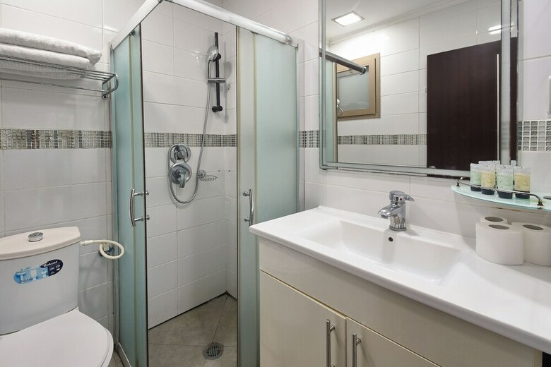 Hotel Luxury Suites