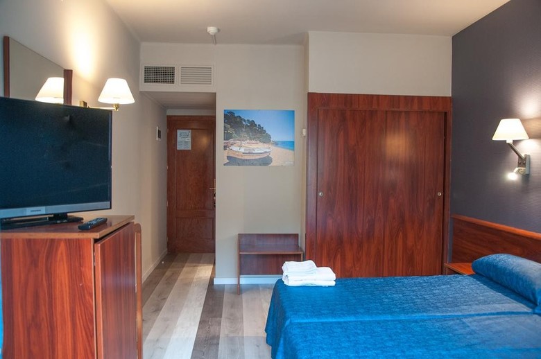 Hotel Acacias