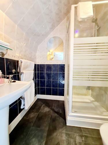 Ostello Corriemar House