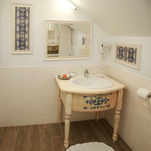 Ostello Conacul Bratescu