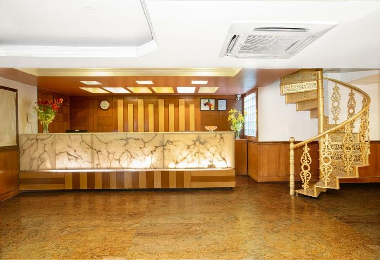 Hotel Monarch Brigade