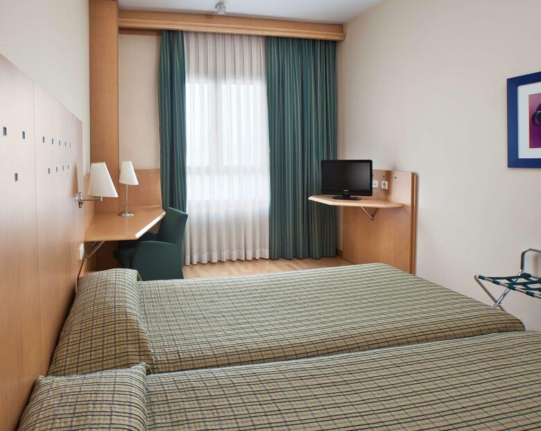 Hotel Crisol Legan�s