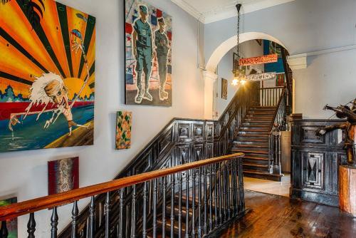 Lunas Castle Hostel