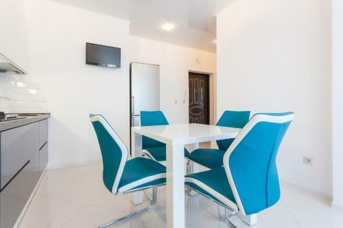 Apartment Gorkogo 96