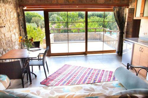 Doga Apartments