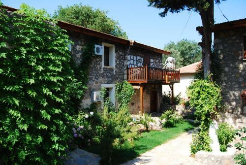 Doga Apartments