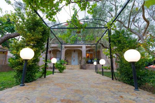 Vila Halkidiki