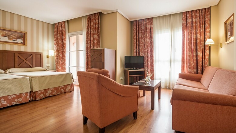 Hotel Ilunion Alcora Sevilla (san Juan De Aznalfarache)