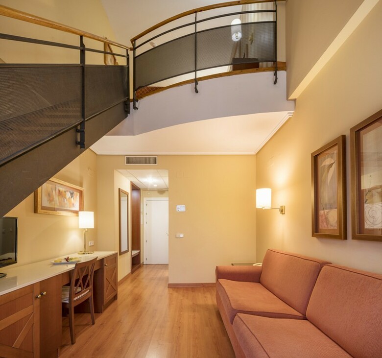 Hotel Ilunion Alcora Sevilla (san Juan De Aznalfarache)