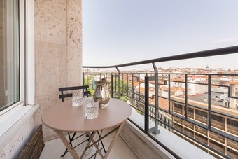 Luxurius Apartment With Huge Balcony At Plaza De EspaÃ±a