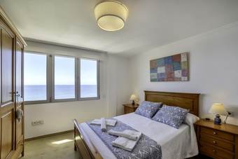 Vila Apartment - 4 Bedrooms With Wifi And Sea Views - 105010
